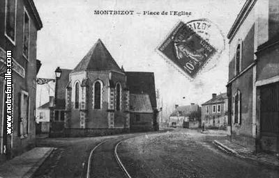 Montbizot.Église.RuePrincipale