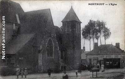 Montbizot.Place de l'Église