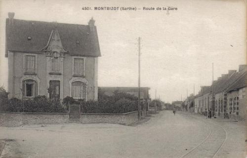 Montbizot.Rte de la gare